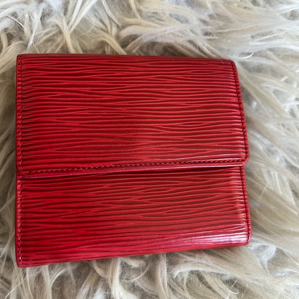 Authentic Louis Vuitton wallet - Picture 2 of 12